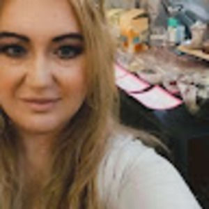 Meet your Posher, Lael